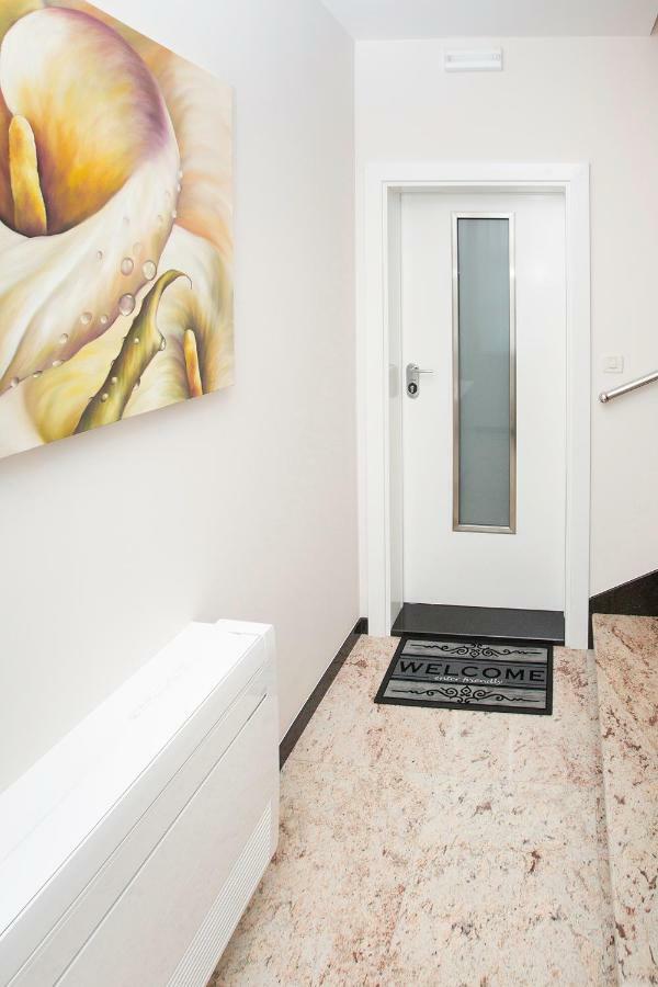 Villa Apartments Art Trogir Exterior foto